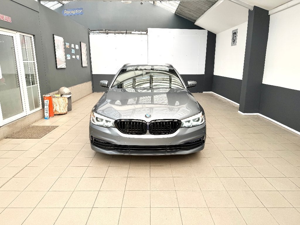 BMW 518 dA Touring Sport 06/2020 "167.000Km" Carnet Euro 6d, Cuir, Argent ou Gris, Carnet d'entretien, Noir