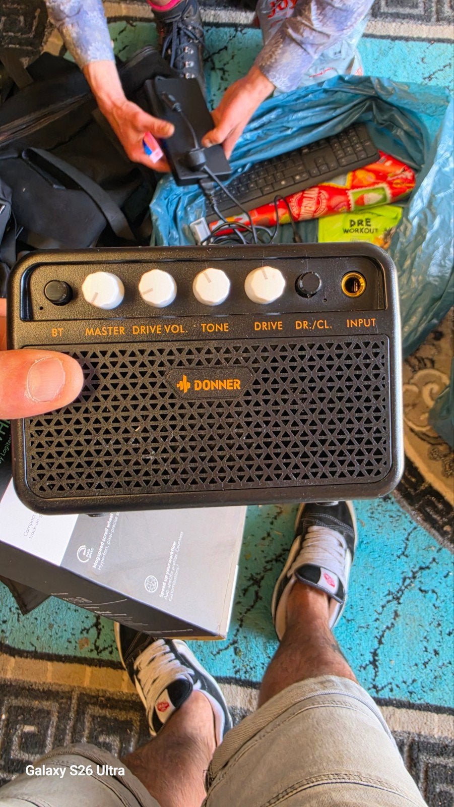 amplificateur donneur neuf, Musique & Instruments, Enlèvement ou Envoi, Neuf, Guitare, 50 à 100 watts