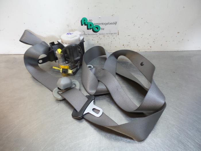Veiligheidsgordel rechts-voor van een Suzuki Alto (Alto 02-), Gebruikt, -, -, Ophalen of Verzenden