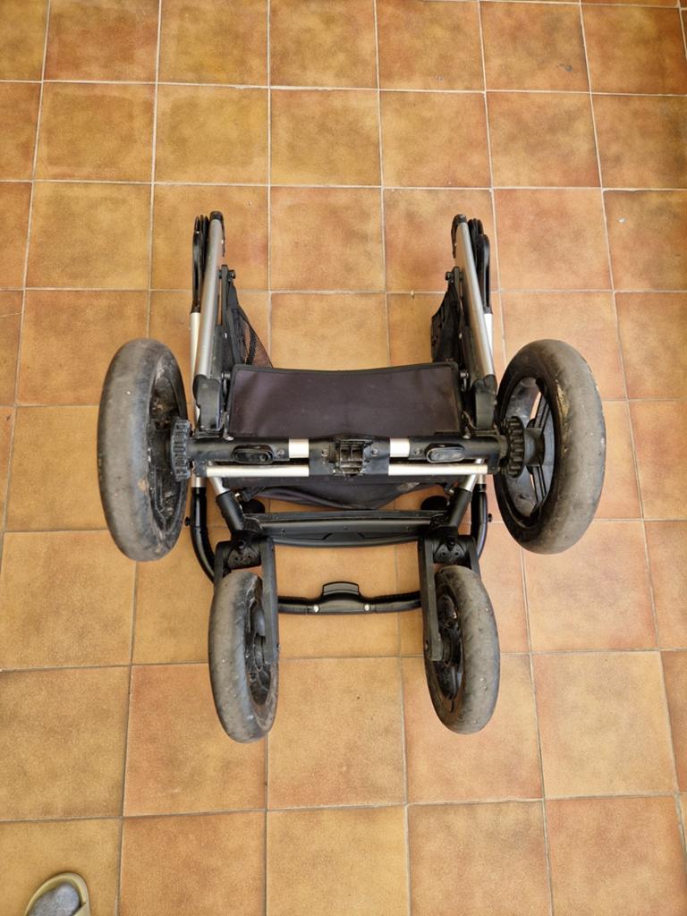 Kinderwagen Mutsy Transit, Enlèvement