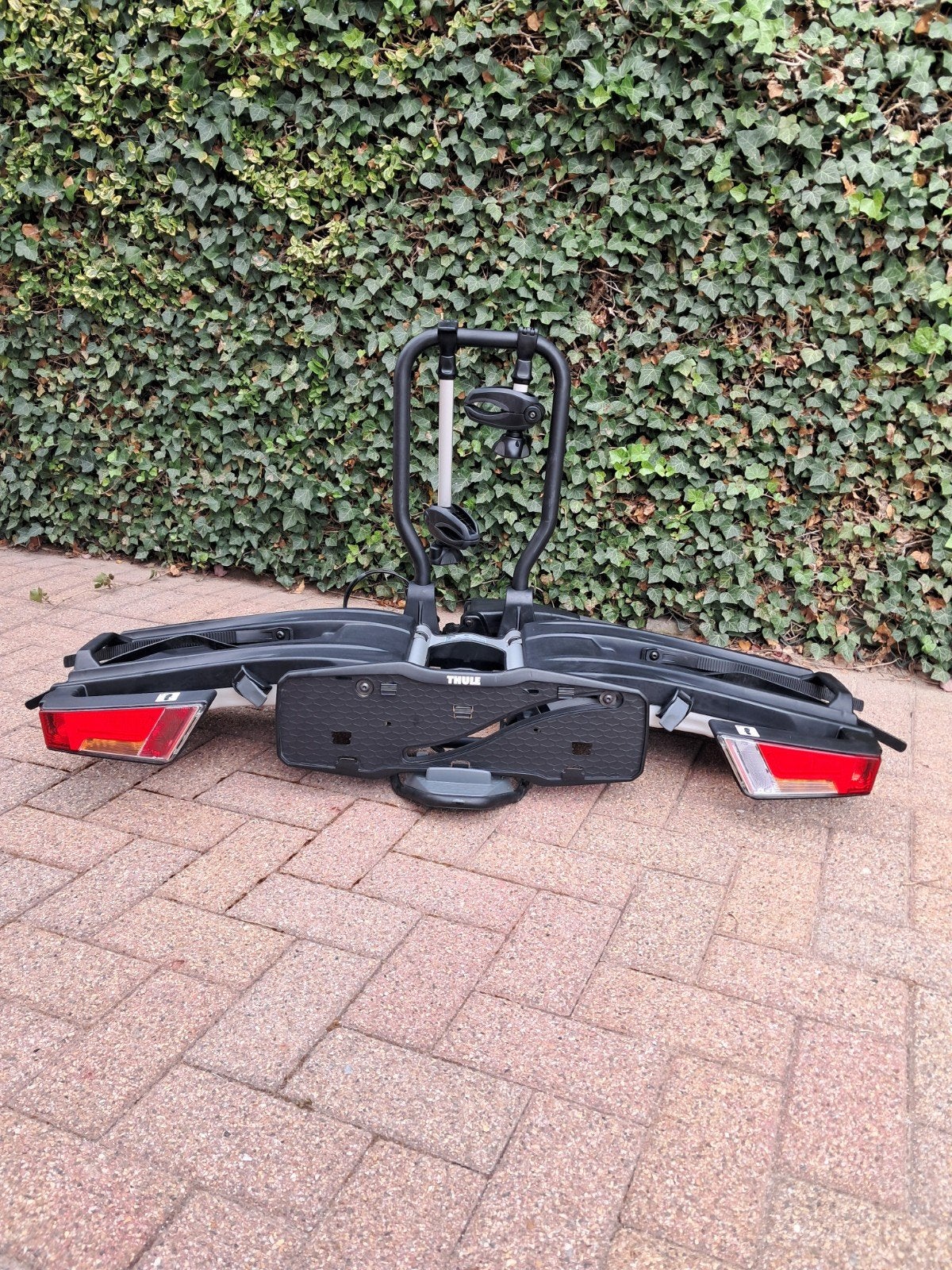 Thule aesyfold XT 2 933 geschikt voor alle fietsen., Support d'attelage, Comme neuf, Enlèvement, 2 vélos