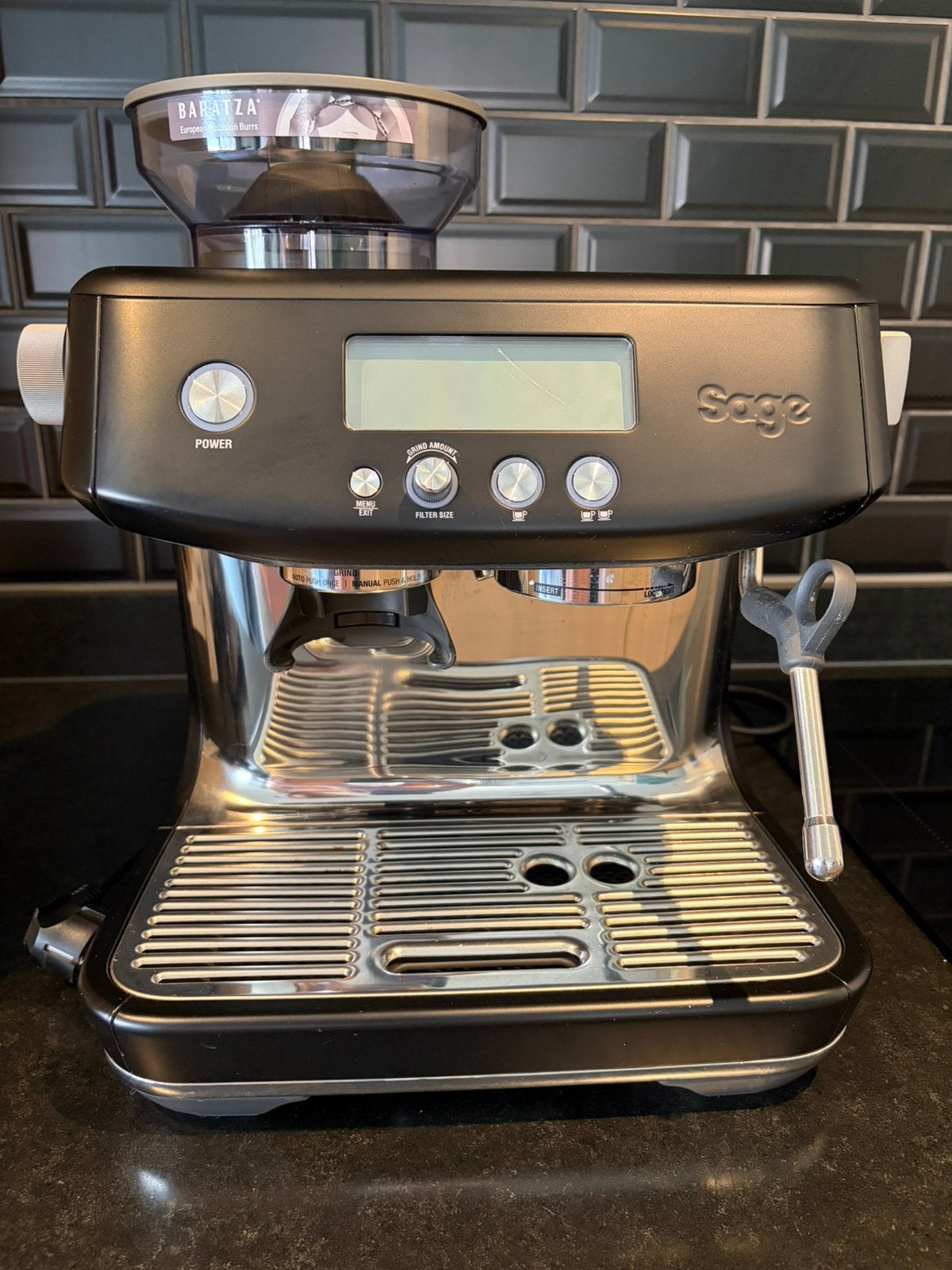 Koffiemachine - Sage the Barista Pro Black Truffel, Réservoir d'eau amovible, Café en grains, Utilisé, Enlèvement