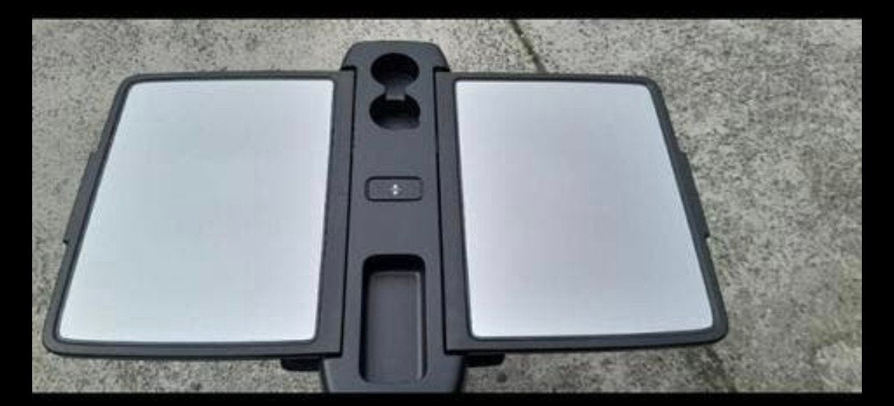 Table/bureau mercedes w447