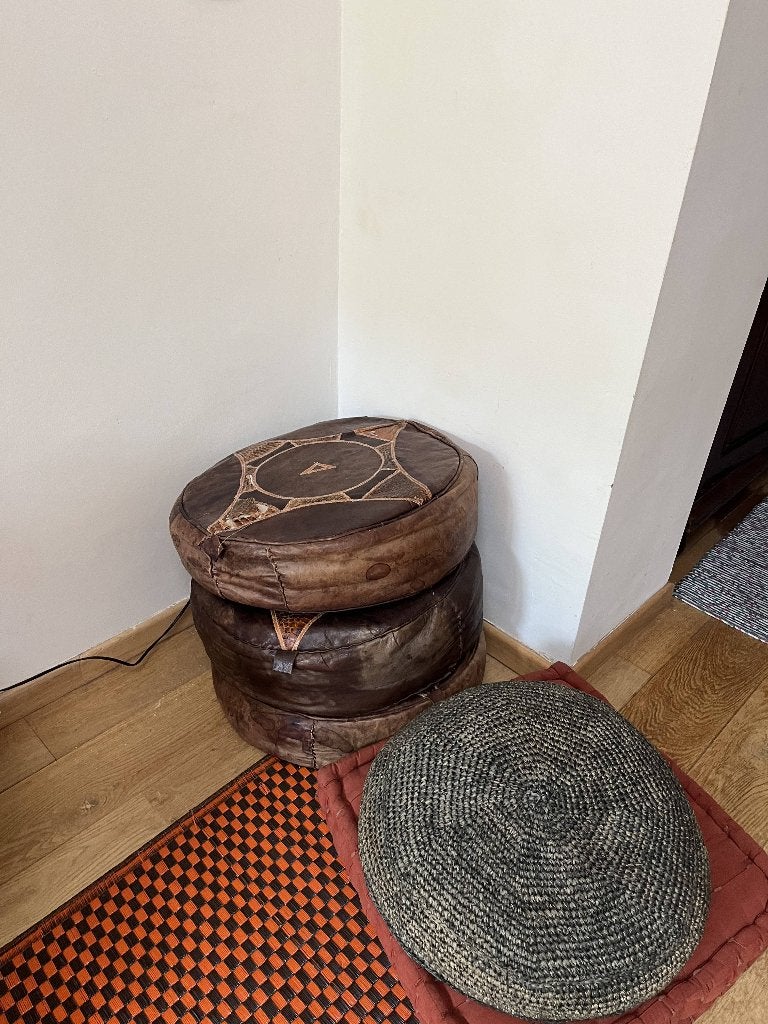 Lederen voetenbankjes, Ophalen, Minder dan 50 cm, Gebruikt, Rond