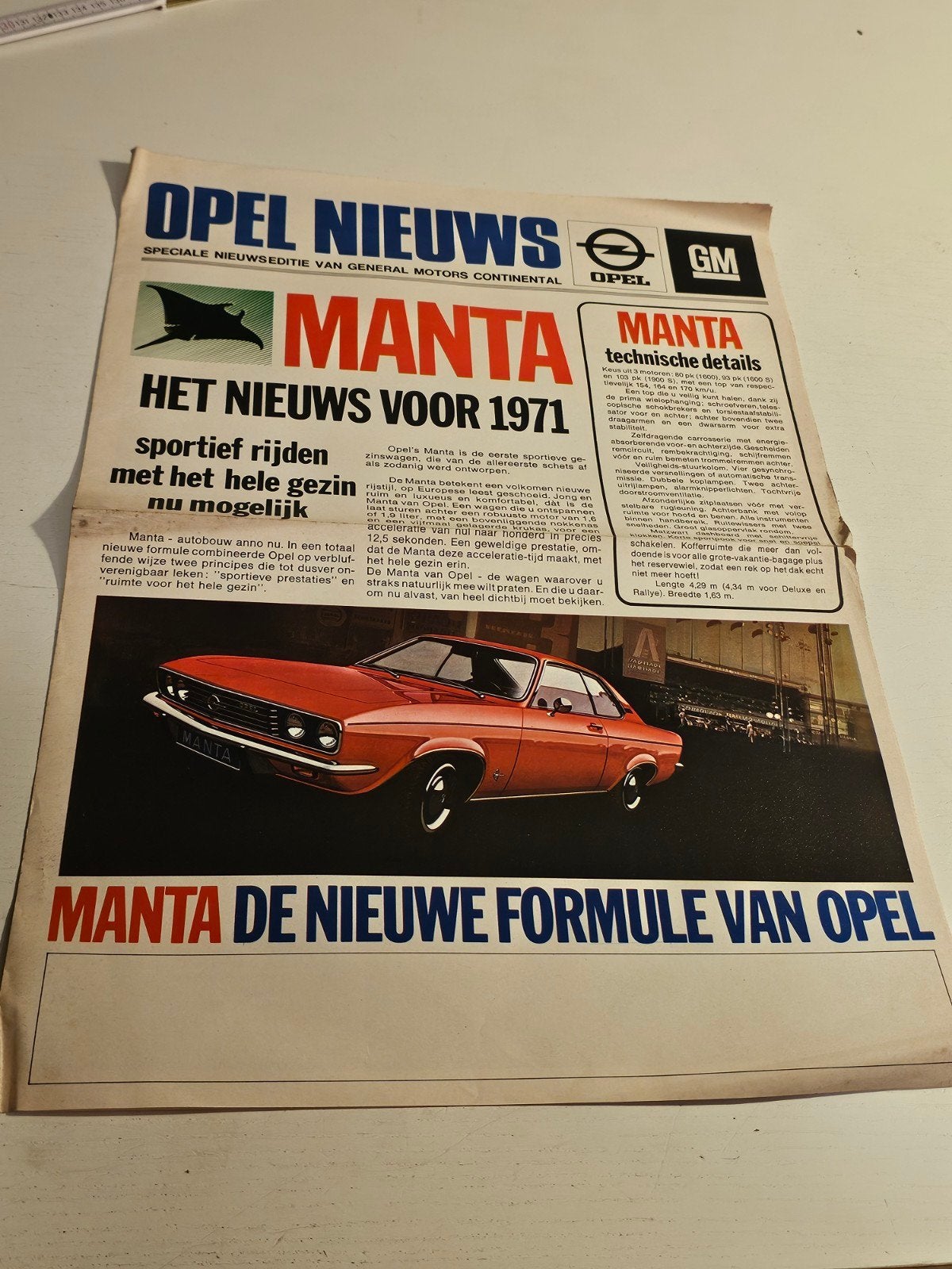 originele Opel Manta A fabrieksbrochure uit 1970 of 1971., Verzamelen, Merken en Reclamevoorwerpen, Ophalen of Verzenden