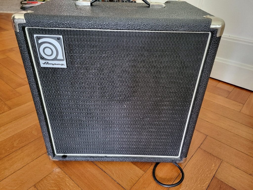 Ampeg BA-110, Musique & Instruments, Enlèvement, Utilisé, Guitare basse, Moins de 50 watts