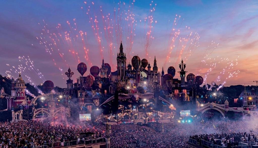 RECHERCHE 1 place Tomorrowland W2 samedi 25/07, Tickets & Billets