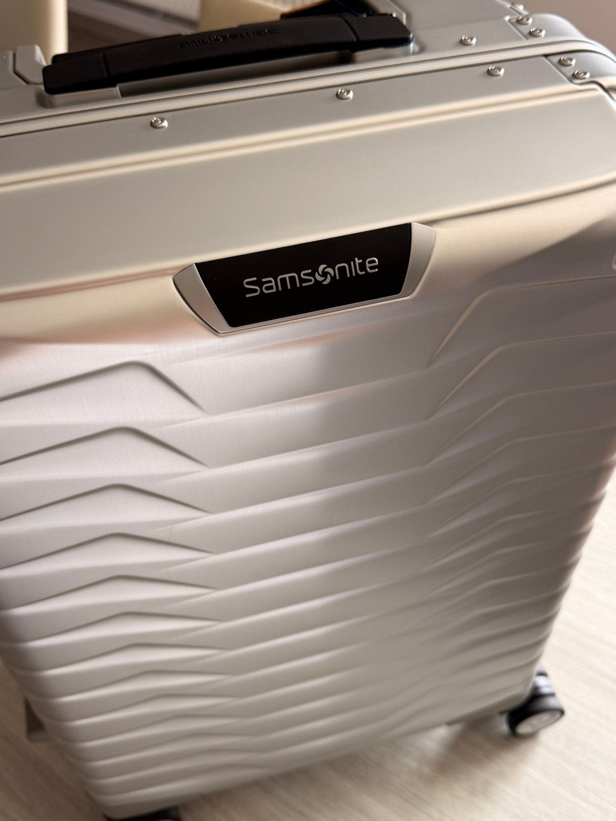 Samsonite aluminium proxis handbagage, Handtassen en Accessoires, Koffers, Ophalen, Nieuw
