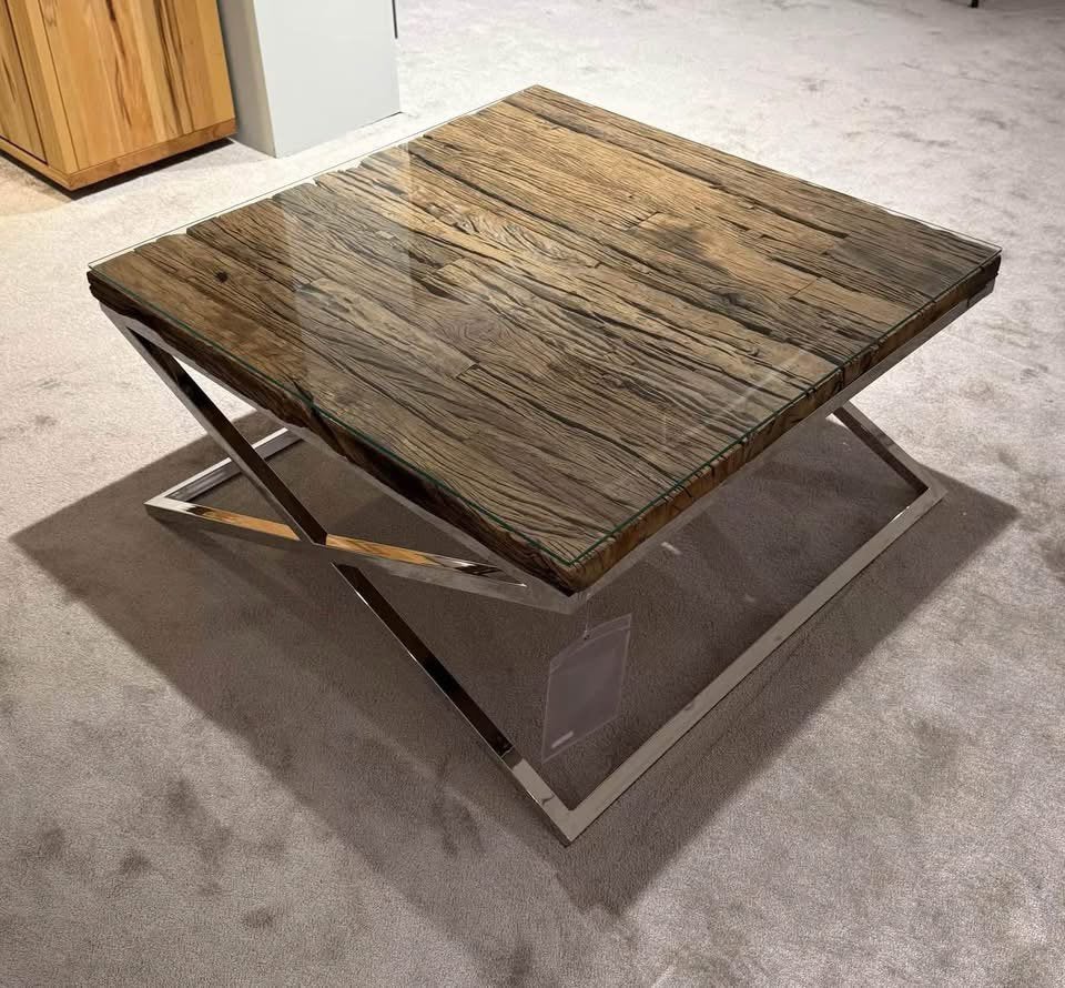 Houten tafel met metalen poten en een glazen blad, Enlèvement, Comme neuf, Carré, Erik cluster