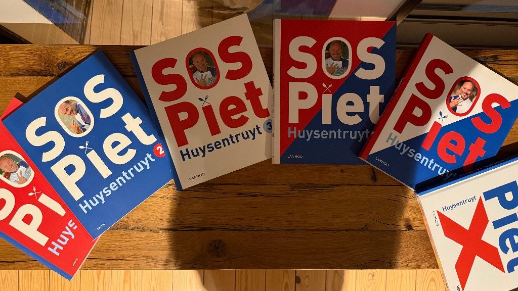 kookboeken Piet Huysentruyt - SOS Piet 1 2 3 4 5 en X, Boeken, Kookboeken, Ophalen, Zo goed als nieuw, Europa