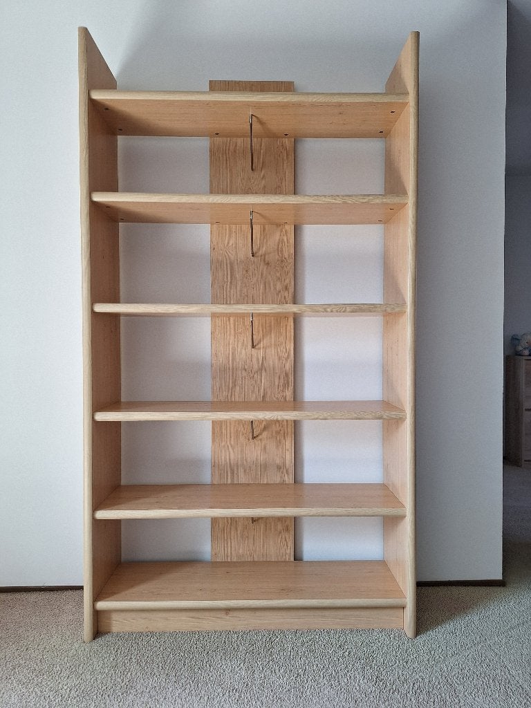 Boekenrek in dennenhout, Enlèvement, Utilisé