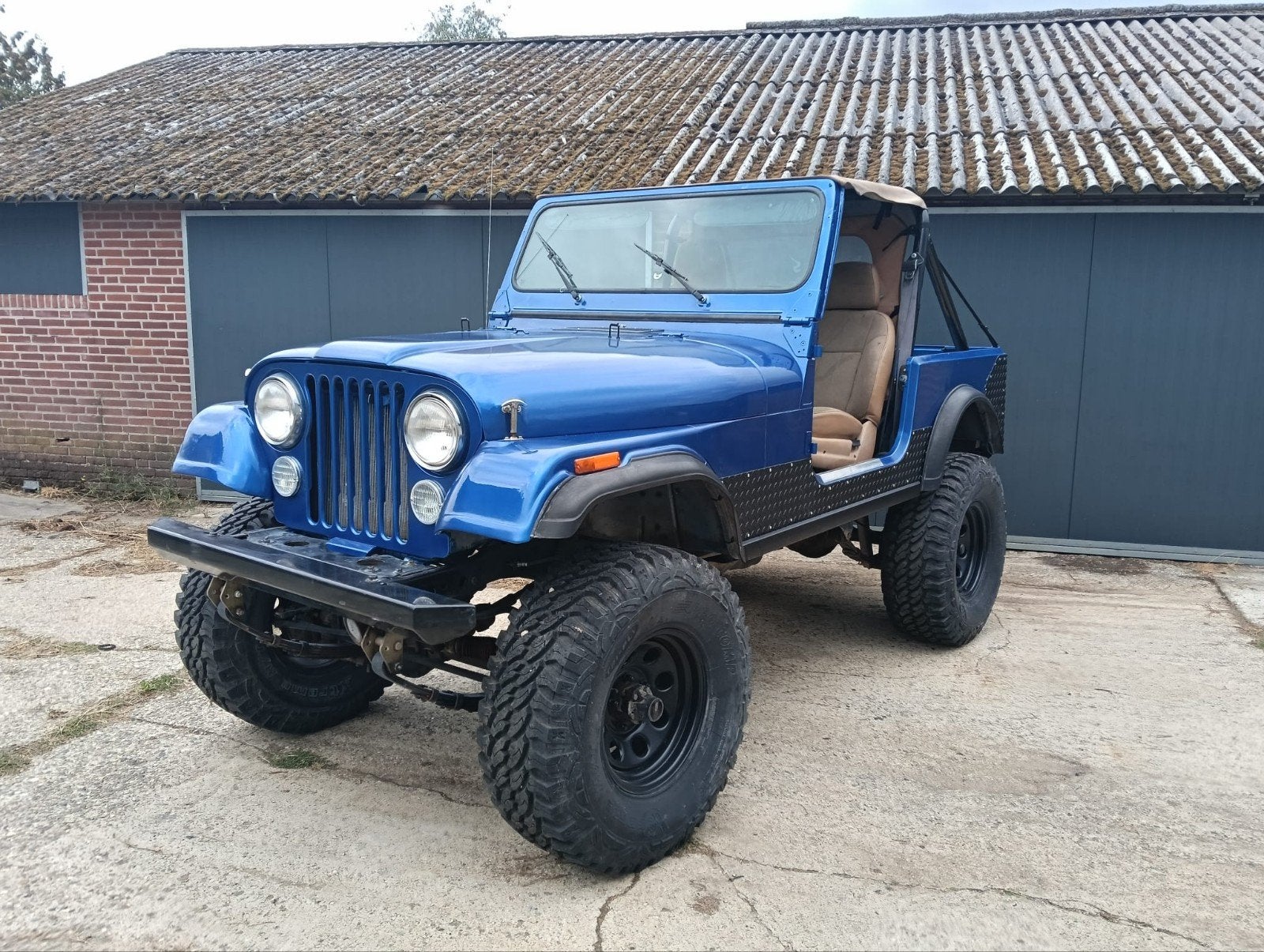 Jeep CJ7 geheel plamuur en roest vrij. USA import., Auto's, Stof, 4200 cc, Blauw, Handgeschakeld