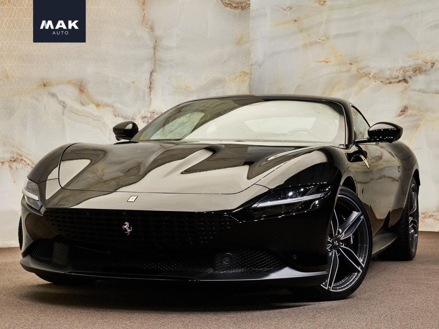 Ferrari Roma 3.9 V8 HELE , PPF Front, Surround View, carbon,, Automaat, Zwart, 255 g/km, Electronic Stability Program (ESP)