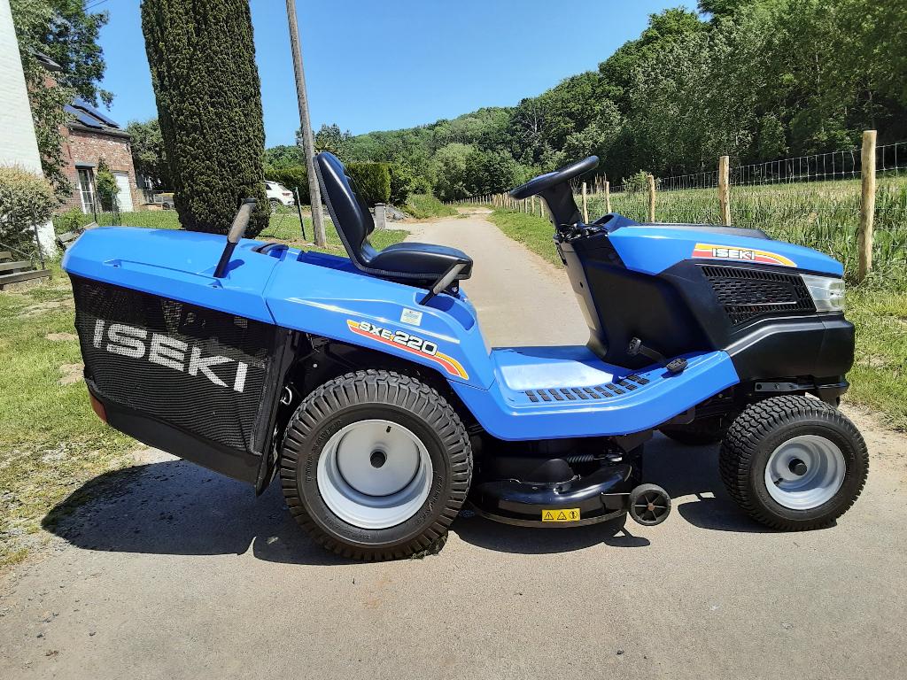 Tracteur tondeuse Iseki SXE 220 hydro 20ch - État Neuf !!!, Démarrage électrique, Comme neuf, Enlèvement, 90 à 120 cm