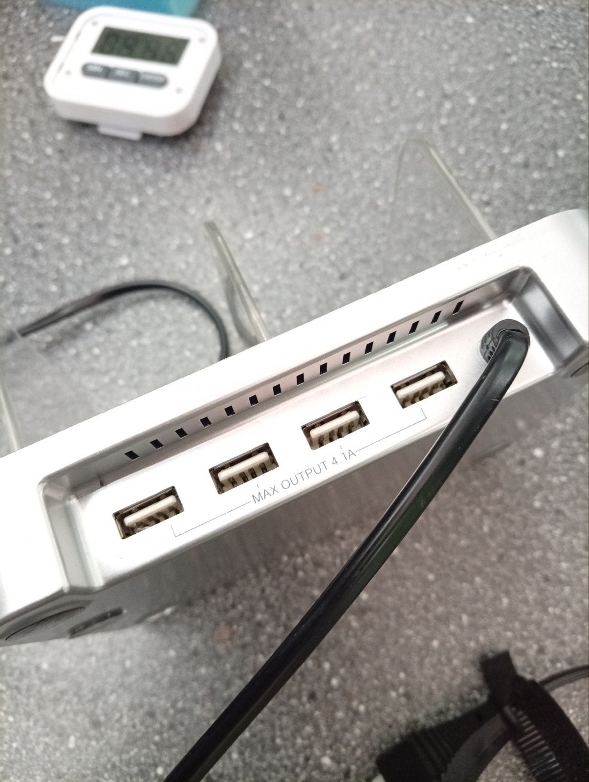 gsm oplaad toestel USB, Ophalen of Verzenden