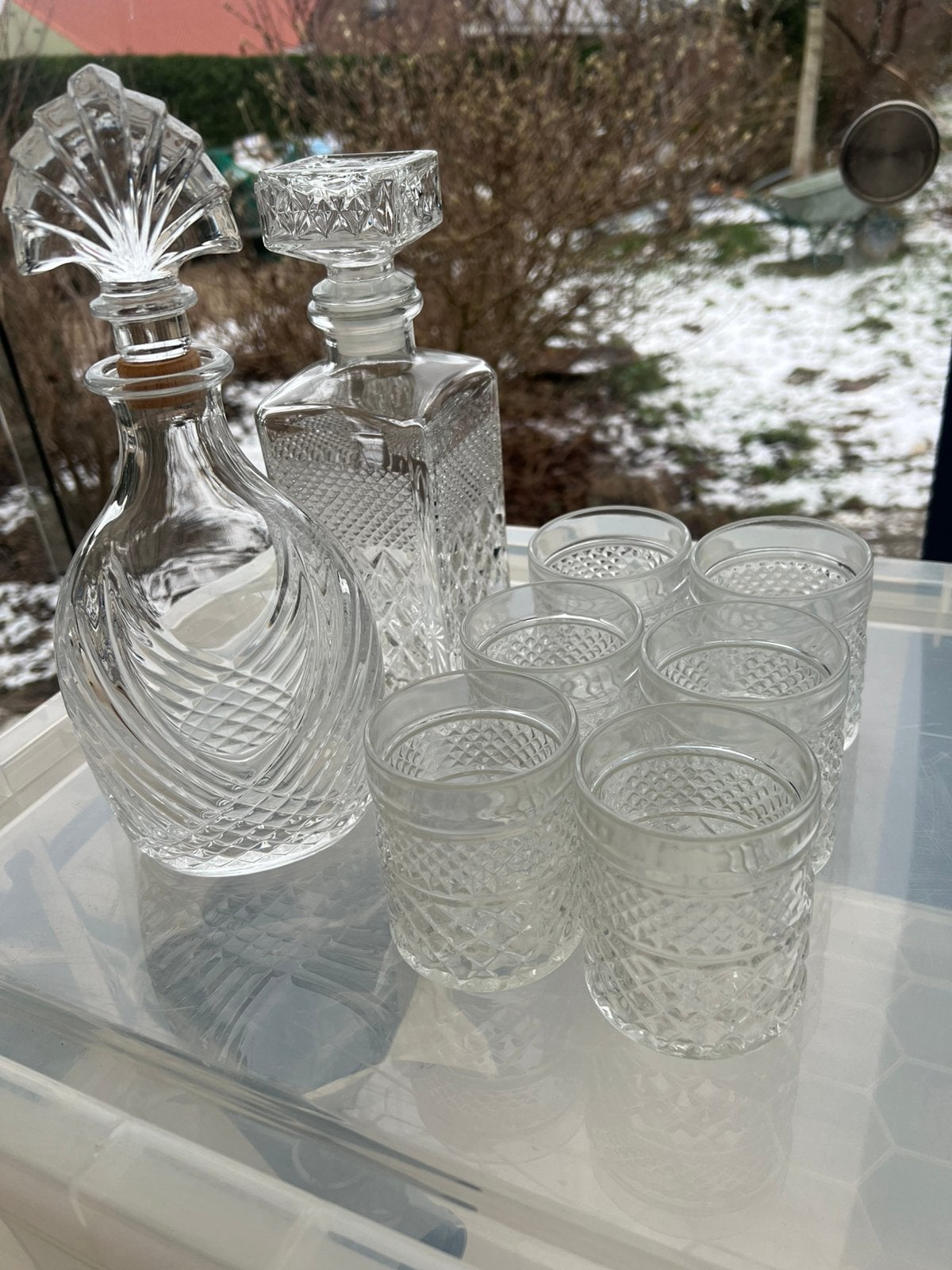 Glas werk karaf glazen, Ophalen