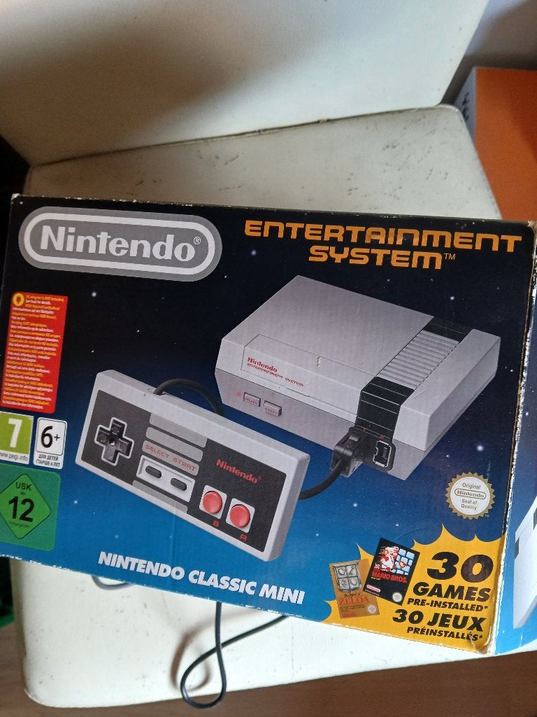 Nintendo classic mini, Consoles de jeu & Jeux vidéo, Enlèvement ou Envoi, Utilisé, Avec 1 manette, Avec jeux
