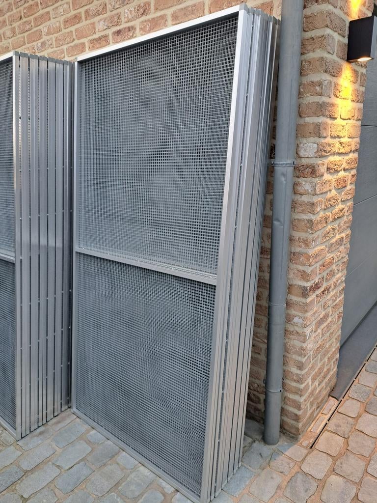 12 VASTE STANDAARDPANELEN . ( NIEUW ), Ophalen, Nieuw, Volière