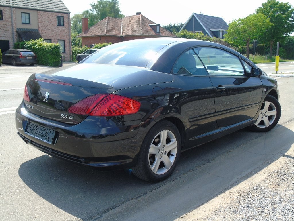 Peugeot 307cc Cabrio 1.6i Benzine *2005 *Leder *Airco, Auto's, Peugeot, Voorwielaandrijving, USB, 4 cilinders, Cabriolet