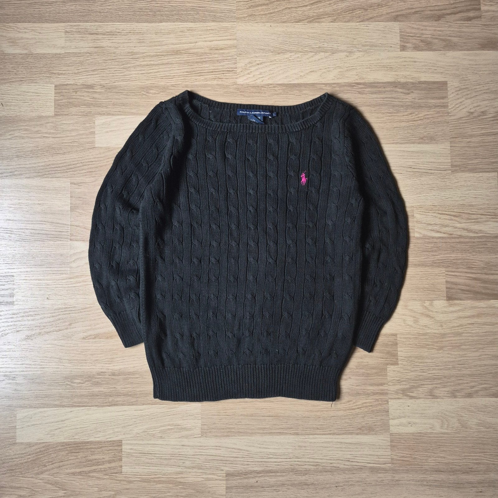 Ralph Lauren Sport kabeltrui, zwart, roze pony logo, ronde h, Maat 52/54 (L), Zwart, Ralph Lauren, Ophalen of Verzenden