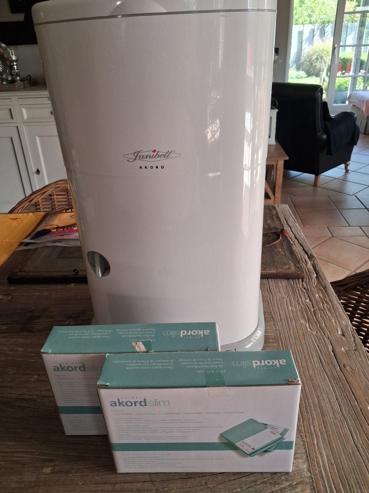 Janibell Akord Slim M 280 DA, Ophalen, Zo goed als nieuw, Luieremmer, Standaard