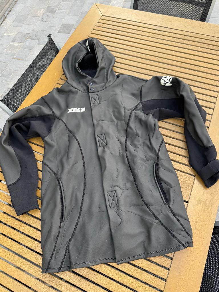 2 x JOBE neoprene jacket, Sports nautiques & Bateaux, Vêtements nautiques, Enlèvement ou Envoi, Veste de voile, Homme, Jobe