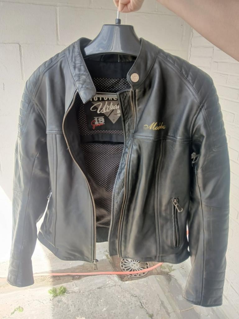 Veste moto cuir femme taille 40, Enlèvement