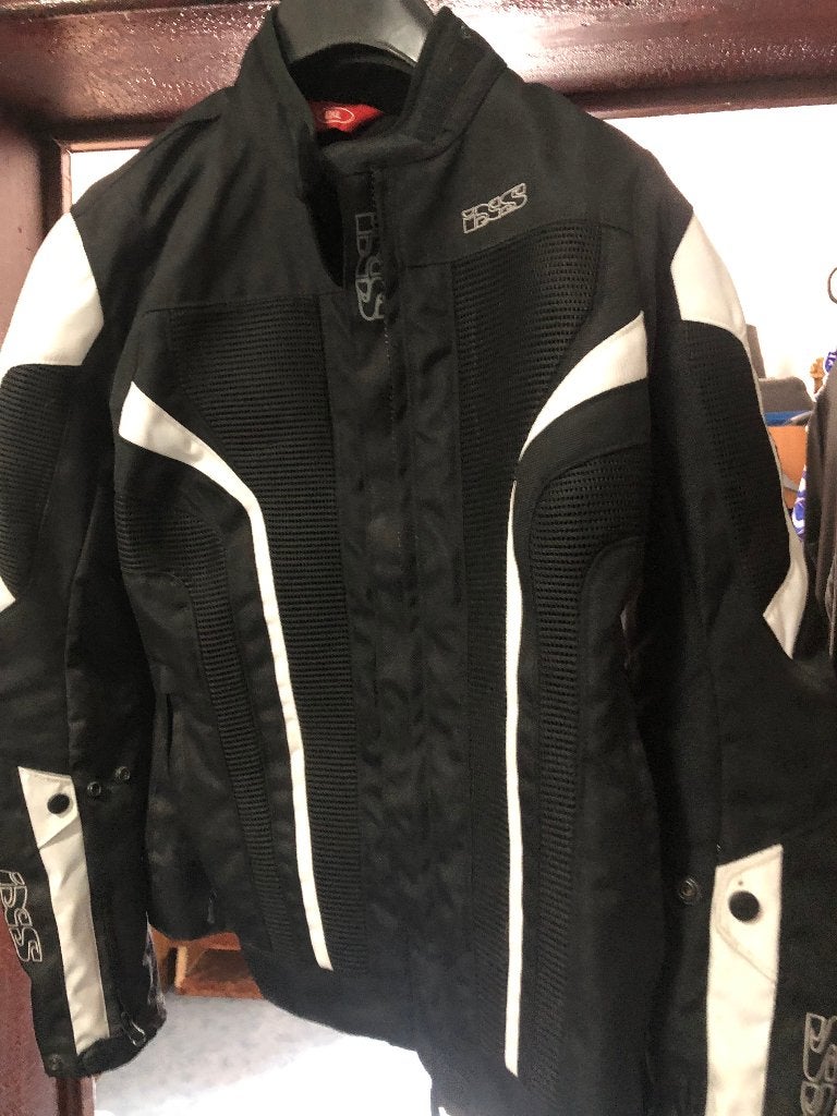 veste de moto bottes et gants (2 vestes), Femmes, Autres types, Enlèvement, Neuf, sans ticket