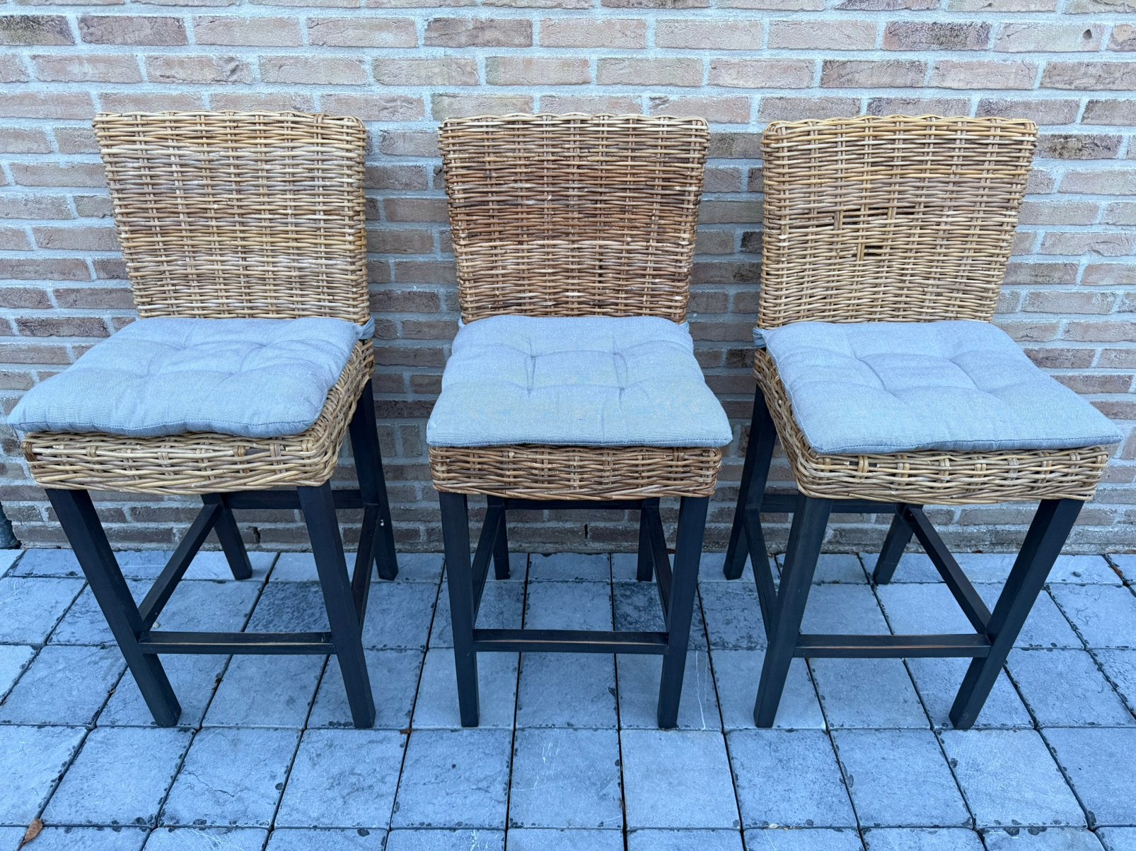 3 hoten bar stoelen met riet (30€ voor alles!!), Osier, Enlèvement, Utilisé, 60 à 90 cm