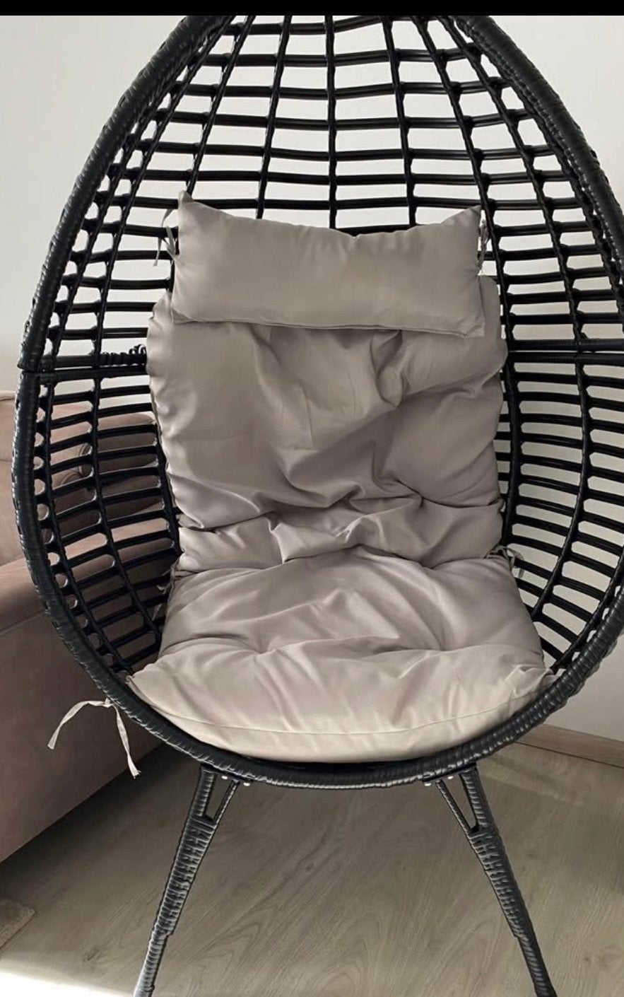 Comfortabele rotan fauteuil met kussen, zo goed als nieuw., Huis en Inrichting, Ophalen of Verzenden, Zo goed als nieuw