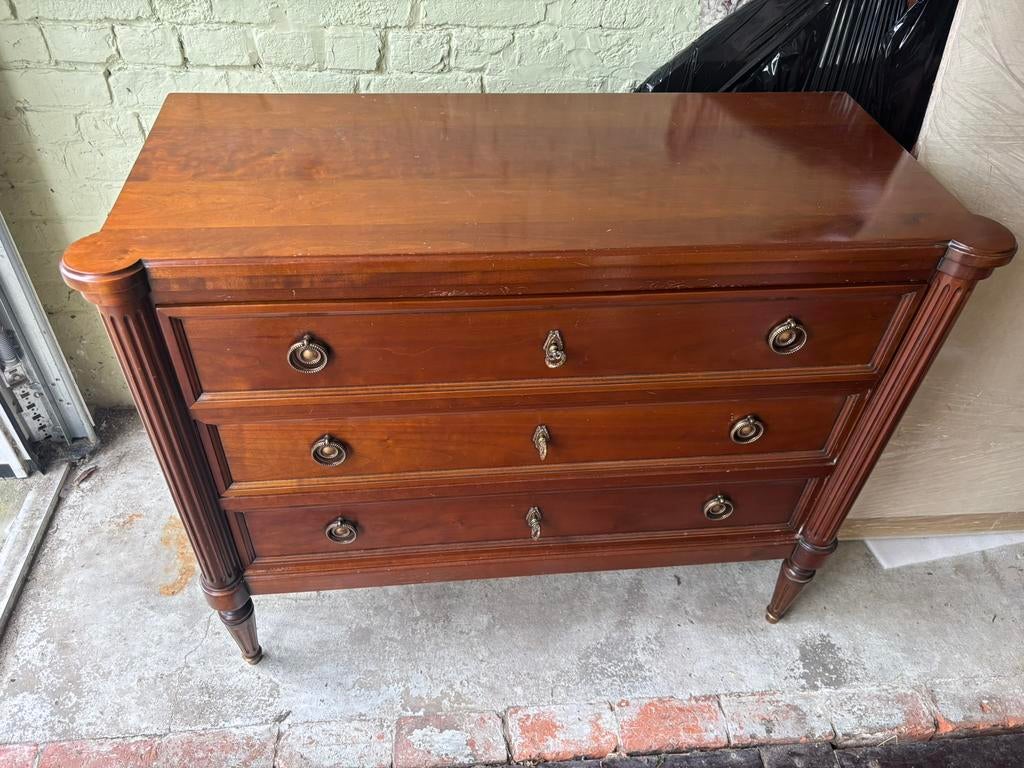 Houten commode in Louis XVI-stijl met drie laden, Ophalen, Gebruikt