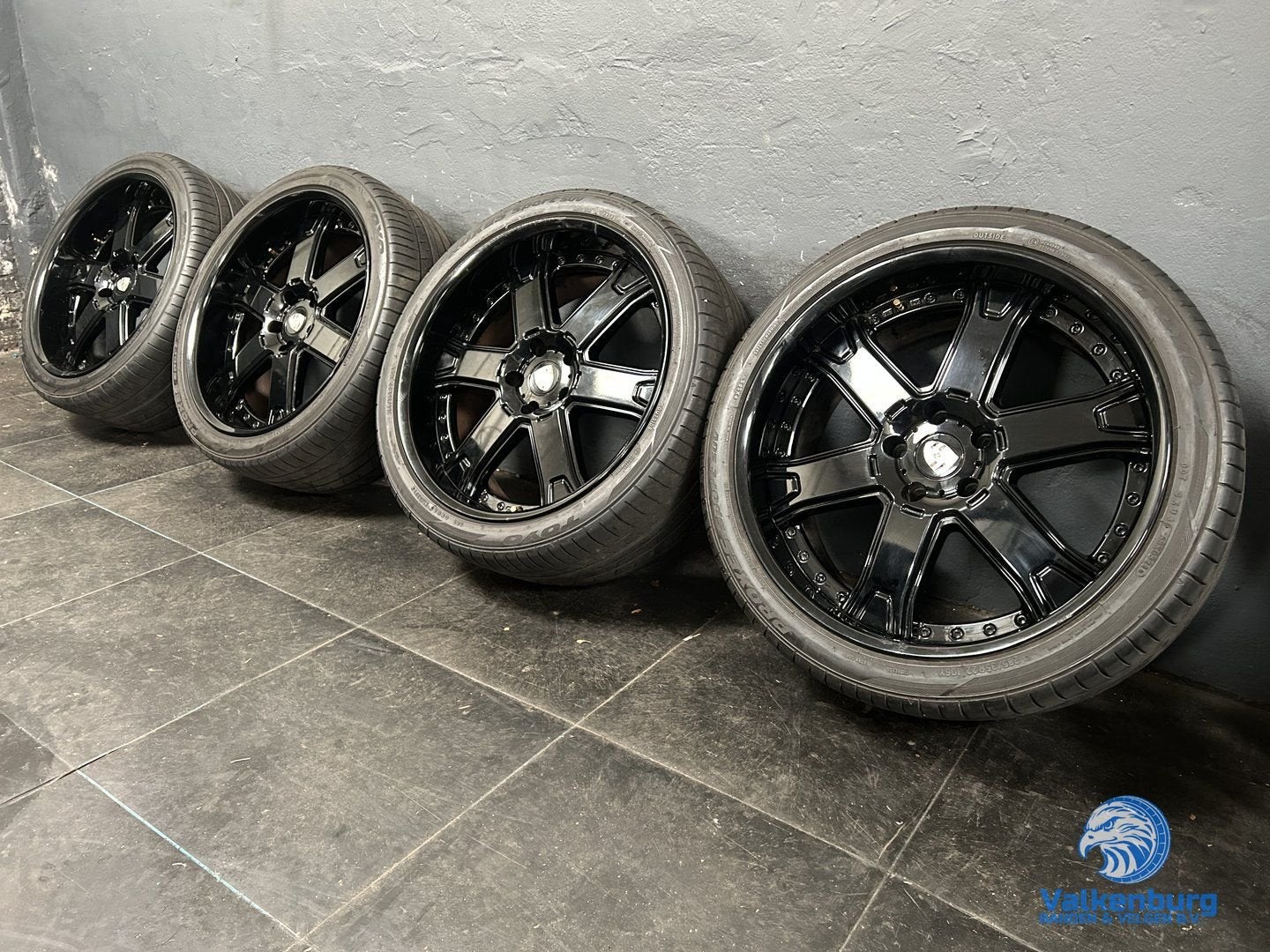 7mm! Porsche Cayenne Work Wheels LS-606 22 inch zwarte velge, Autos : Pièces & Accessoires, Pneus & Jantes, Pneus et Jantes, 285 mm