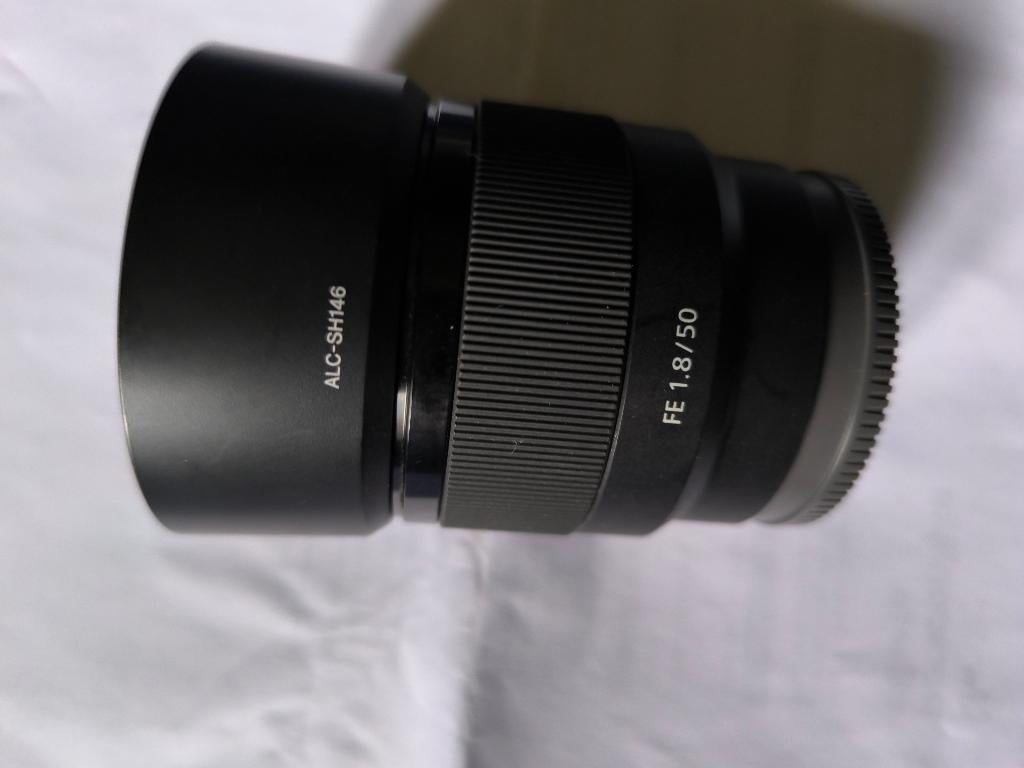 Sony lens, Audio, Tv en Foto, Foto | Lenzen en Objectieven, Ophalen of Verzenden, Zo goed als nieuw, Standaardlens