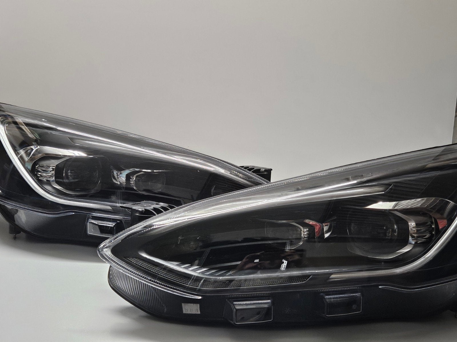 Phares Ford Focus Mk4 ST Full Led 2020, Autos : Pièces & Accessoires, Enlèvement, Ford