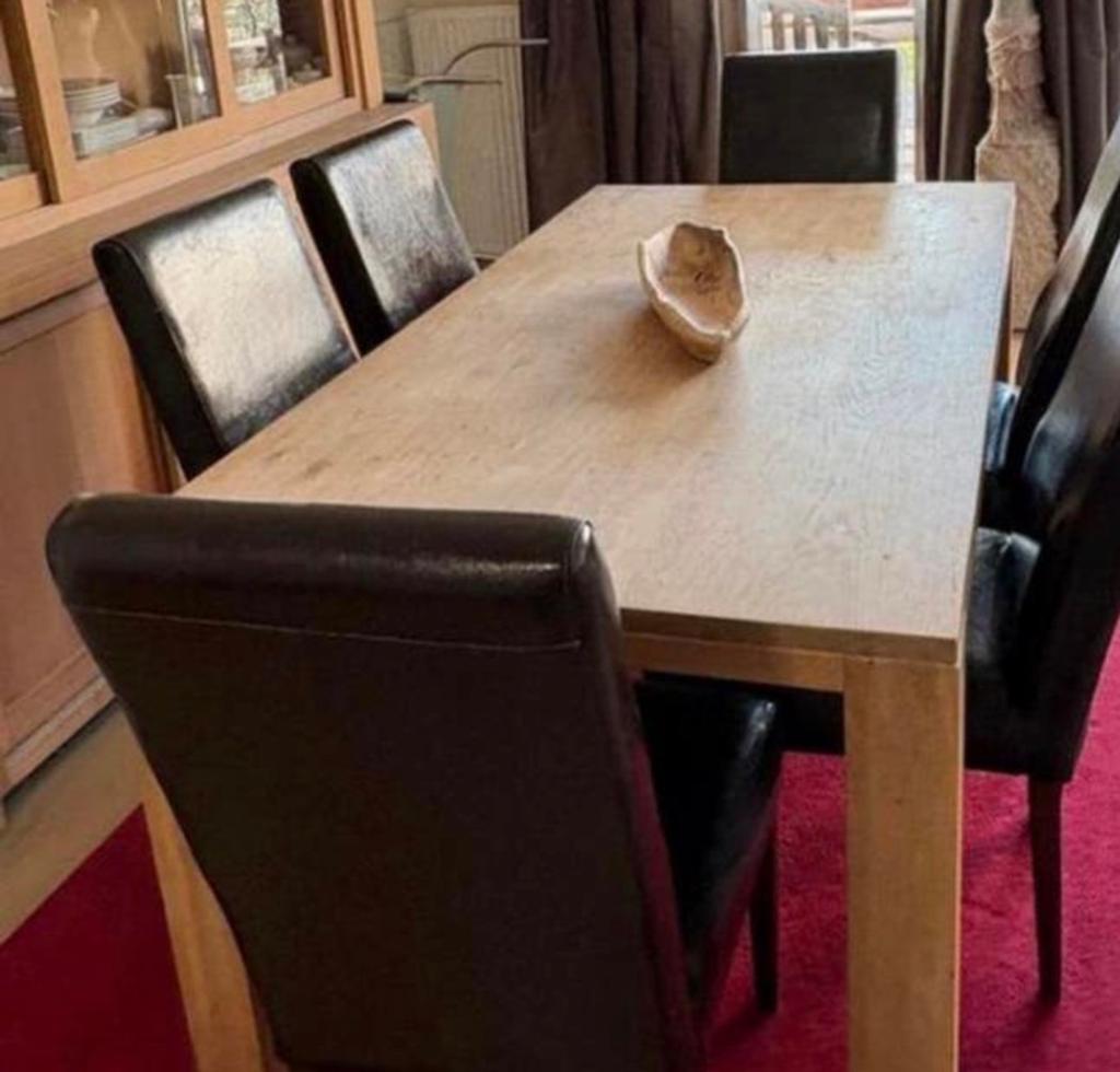 Massief eiken tafel, Ophalen, Zo goed als nieuw