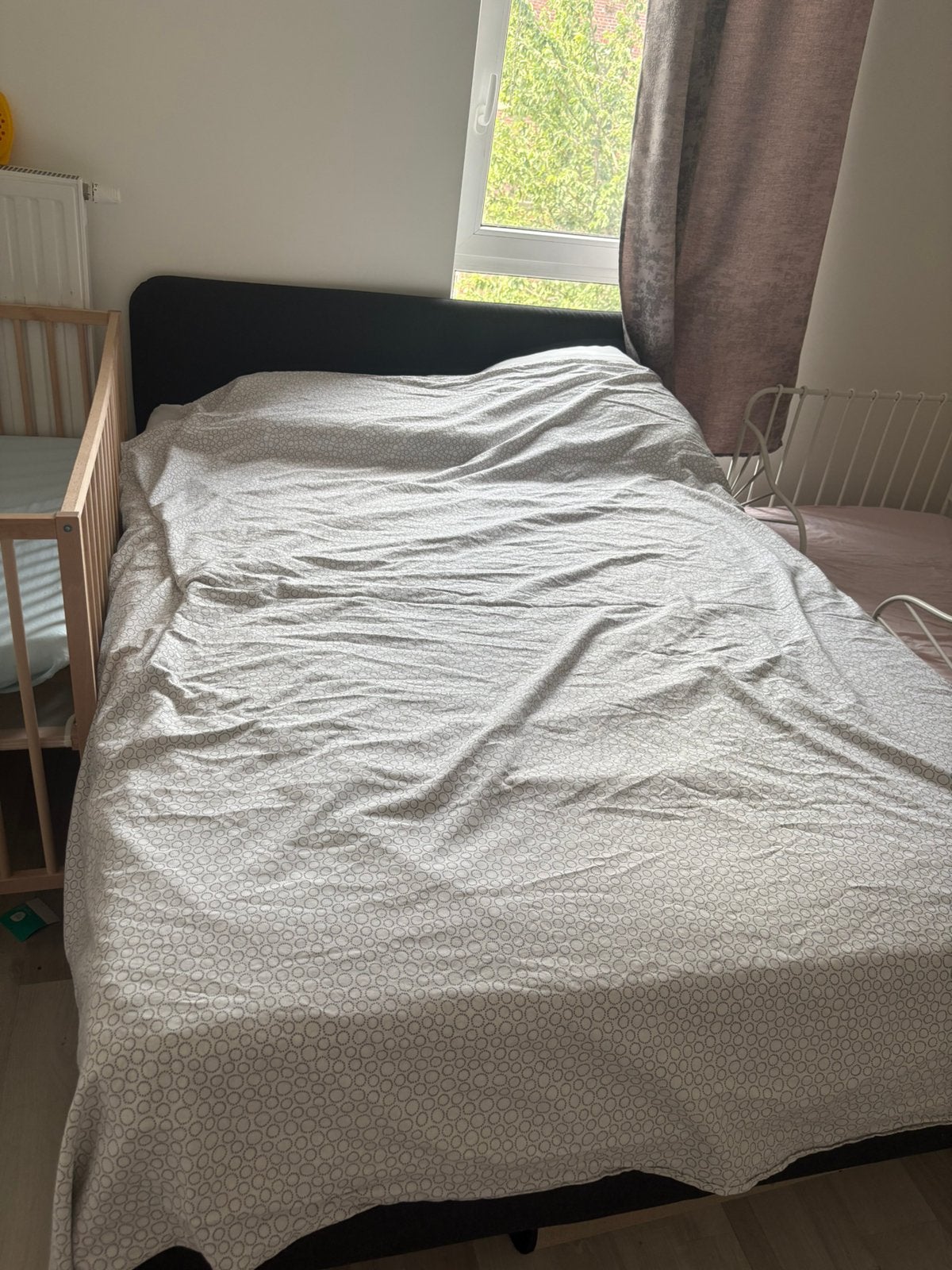 Lit avec matelas, Maison & Meubles, Chambre à coucher | Lits boxsprings, Enlèvement, Comme neuf, 200 cm