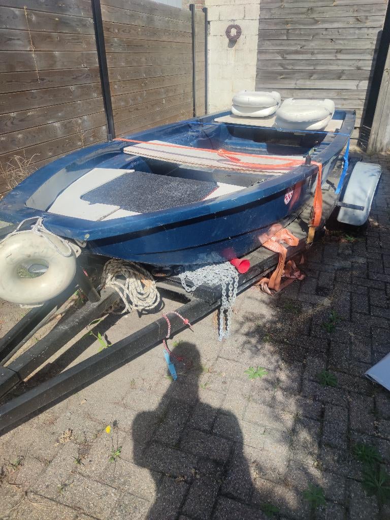 bootje 3,80 met werk aan, Watersport en Boten, Motorboten en Motorjachten, Ophalen