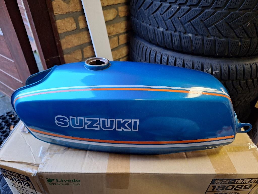 Suzuki AC50 A50P AC 50 NOS TANK, Fietsen en Brommers, Ophalen of Verzenden, Nieuw, Tank