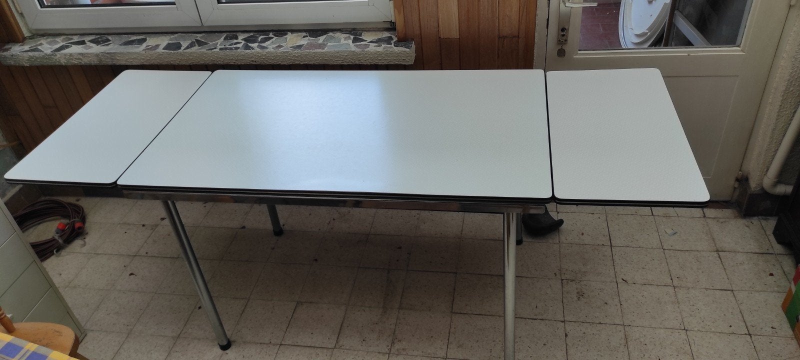 Vintage uitschuifbare keukentafel in formica chromé poten ja, Huis en Inrichting, Ophalen