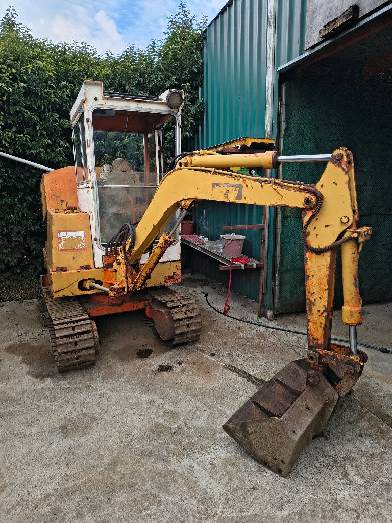 excavatrice Hanix de 2,5 tonnes, Enlèvement, Excavatrice