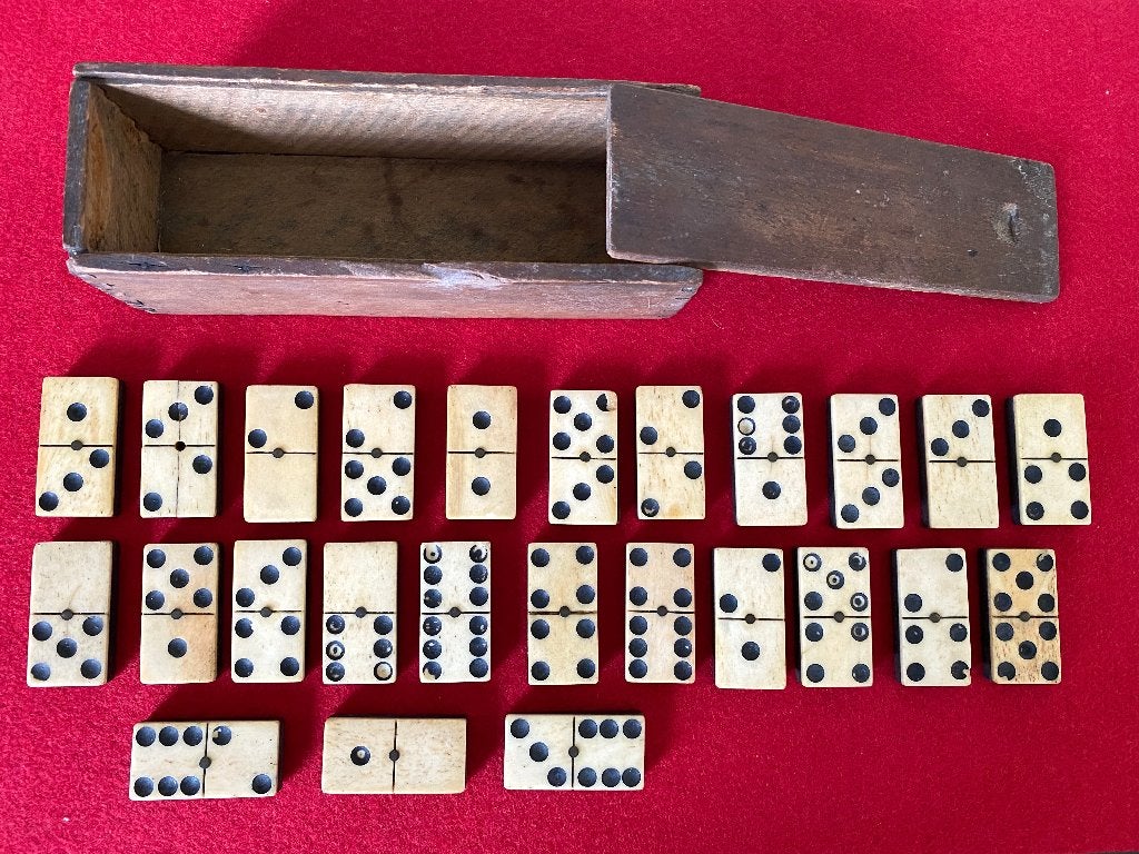 Dominospellen van oud ebbenhout uit de periode 1910-20, Ophalen of Verzenden