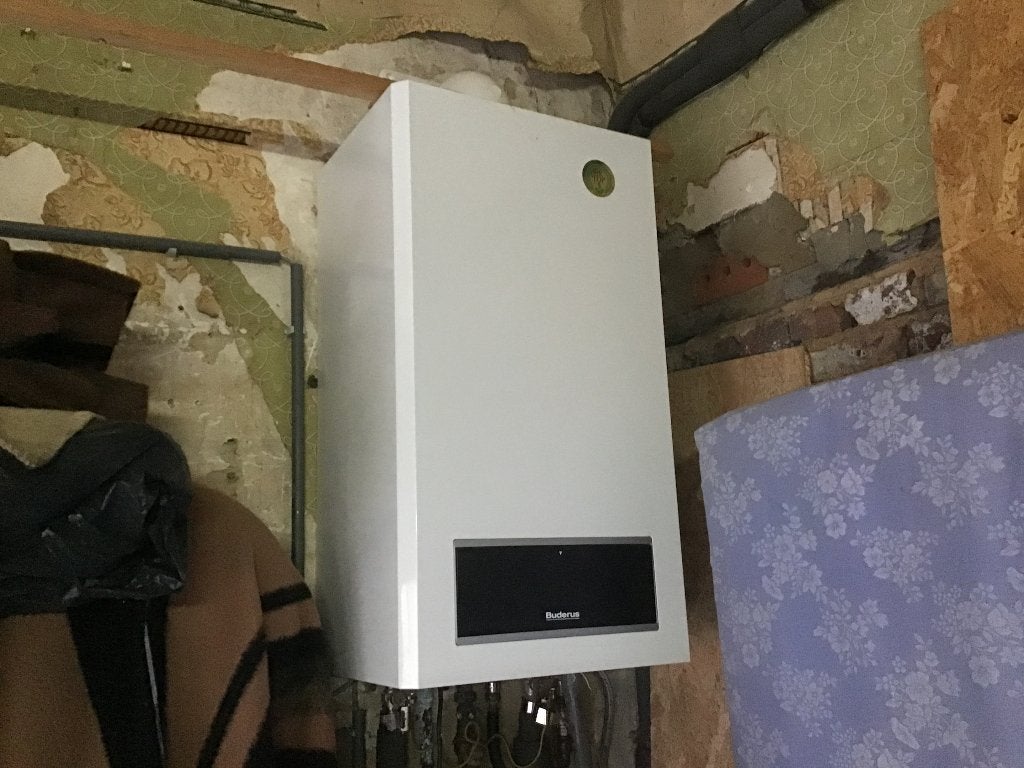 Chaudière gaz condensation Buderus GB132 + thermostat RC30, Moins de 60 cm, Enlèvement, Utilisé, 800 watts ou plus
