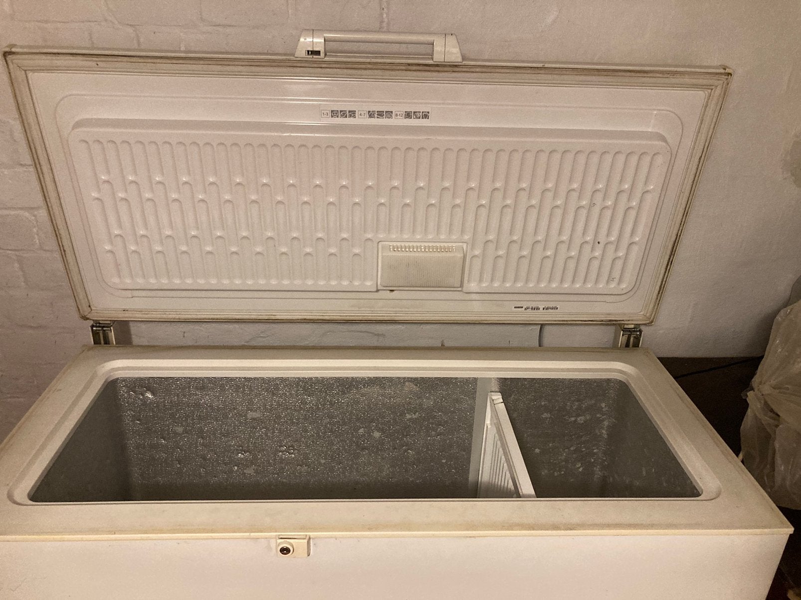 Diepvriezer 275 liter, Elektronische apparatuur, Vriezers en Diepvrieskisten, Vrieskist, Gebruikt, Vrijstaand, 90 cm of meer