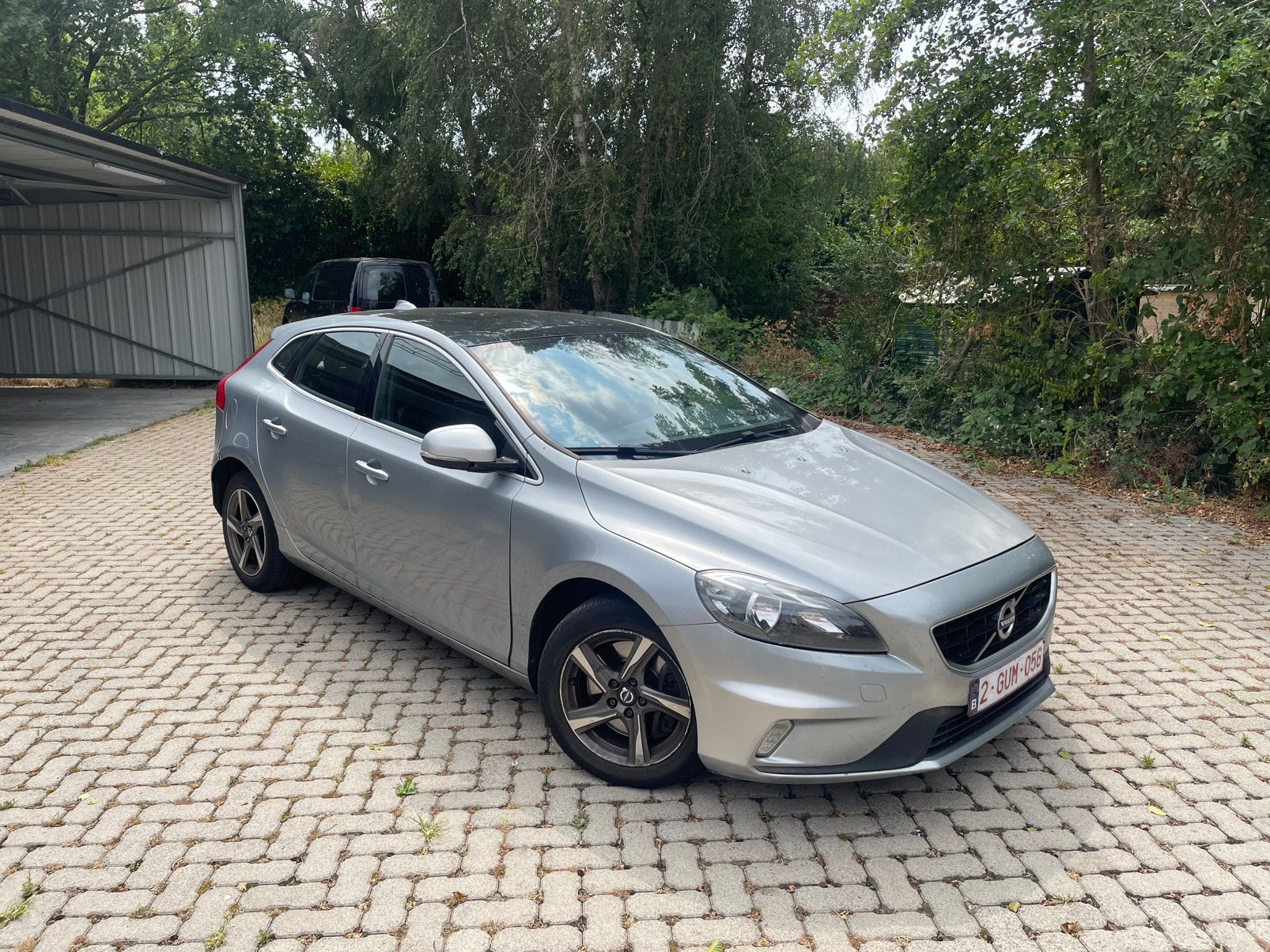 190 PK R-DESIGN Volvo V40 2.0 DSL EU5 GEKEURD t/m 27/3/27, Auto's, Volvo, Euro 5, Leder en Stof, 5 deurs, Particulier