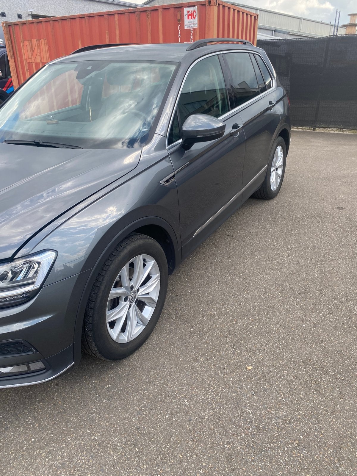 Volkswagen Tiguan 2019 automaat benzine 1,5L, 4 cilinders, Leder en Stof, 5 zetels, Particulier
