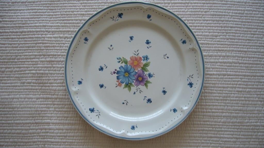 PLAT ROND EN FAÏENCE, Enlèvement, Comme neuf, Autres styles, Assiettes(s)