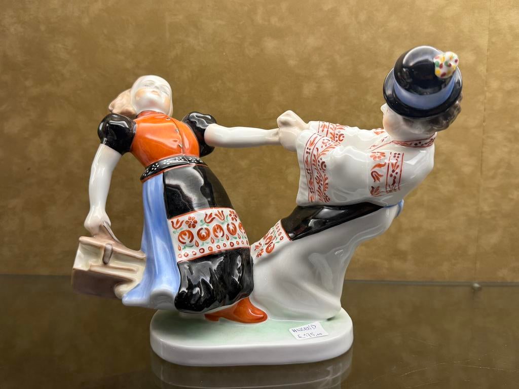 Beeld Herend porselein, Ophalen