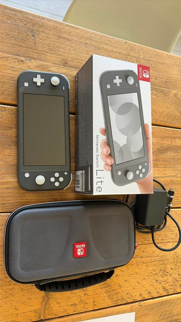 Nintendo Switch Lite, Consoles de jeu & Jeux vidéo, Enlèvement ou Envoi, Comme neuf