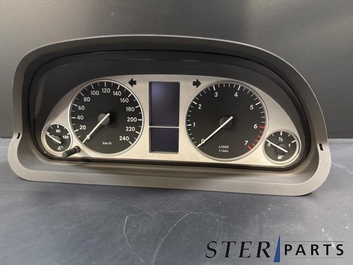 Compteur kilométrique KM d'un Mercedes B-Klasse, 3 mois de garantie, Utilisé, -, -