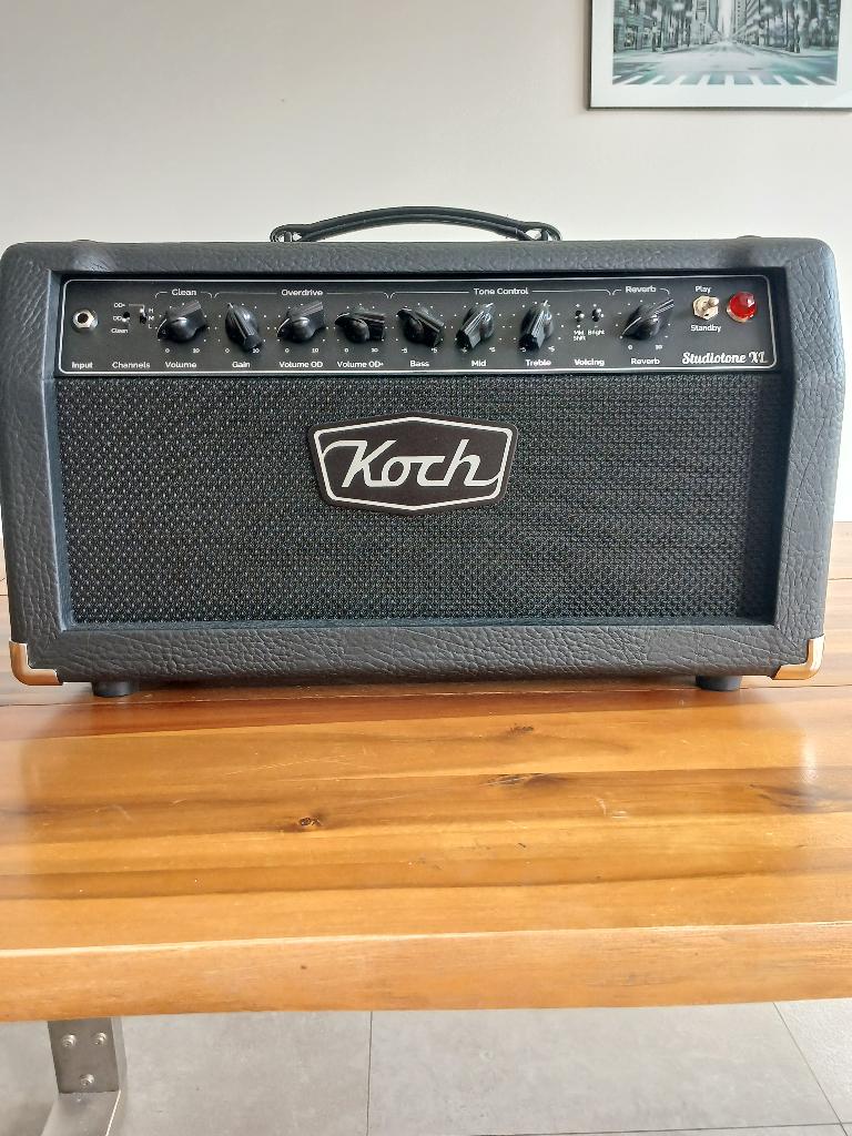 Koch studiotone xl head  met op maat gebouwde flightcase, Ophalen, Gebruikt, Gitaar, Minder dan 50 watt
